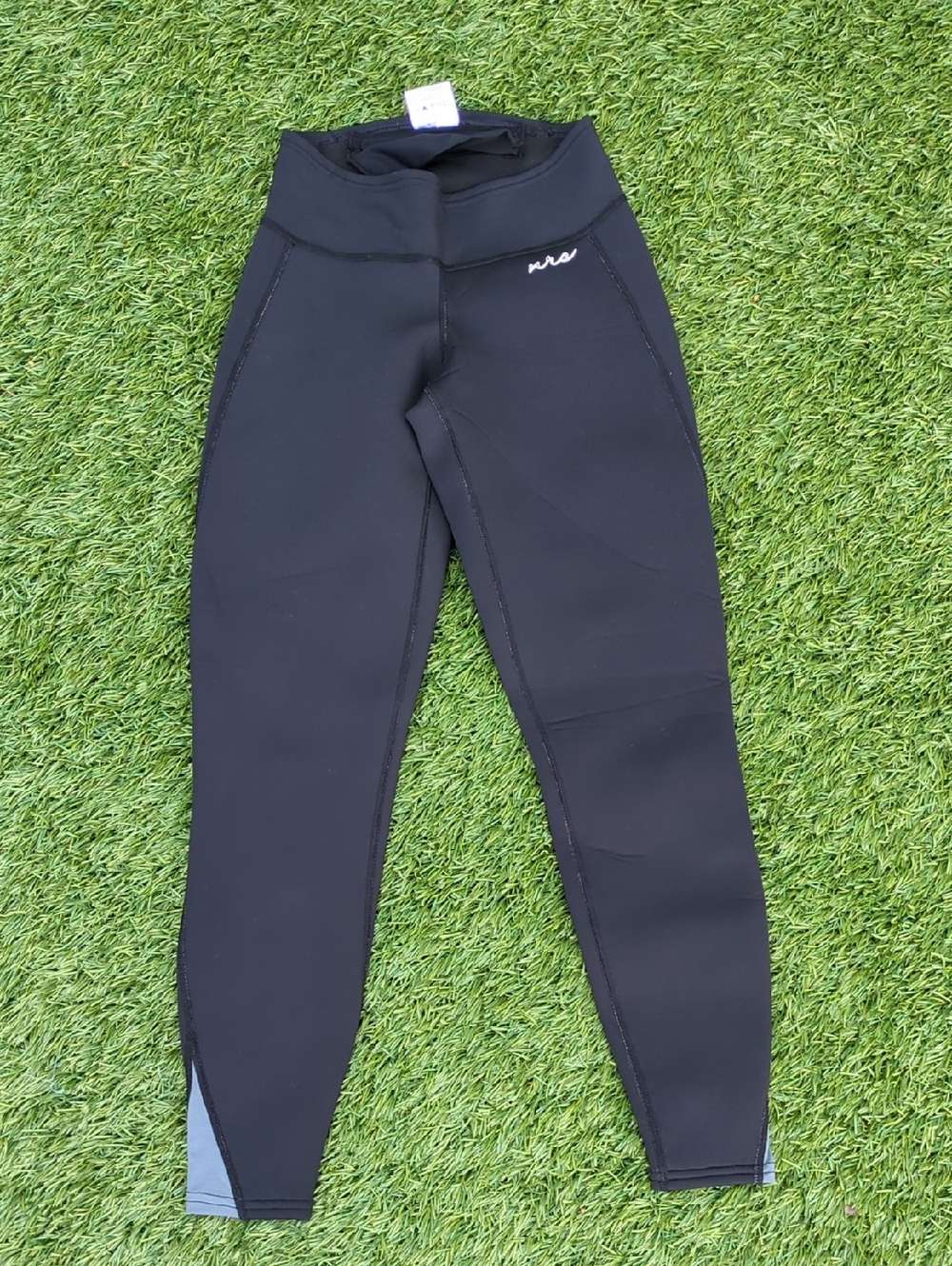 NRS High-Waist Black Performance Leggings